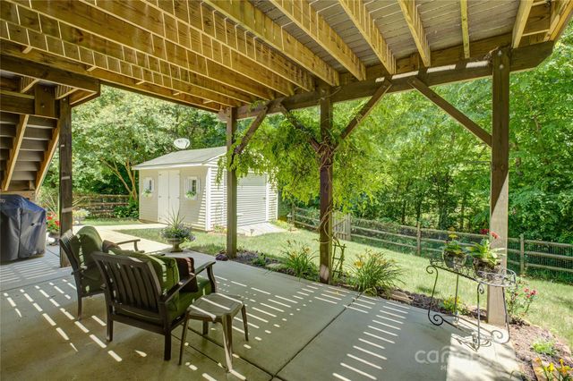 12125 Mountainside Lane, Charlotte, NC 28278