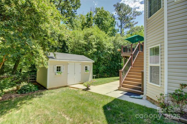 12125 Mountainside Lane, Charlotte, NC 28278