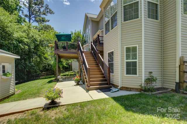 12125 Mountainside Lane, Charlotte, NC 28278