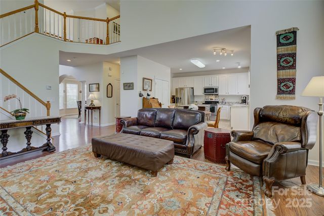 12125 Mountainside Lane, Charlotte, NC 28278