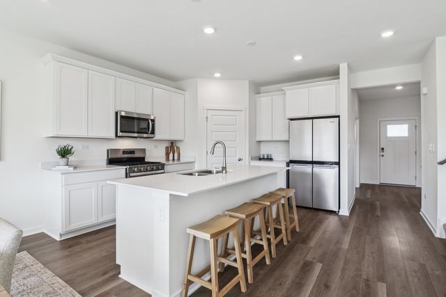 530 Freedom Trail, Burlington, WI 53105