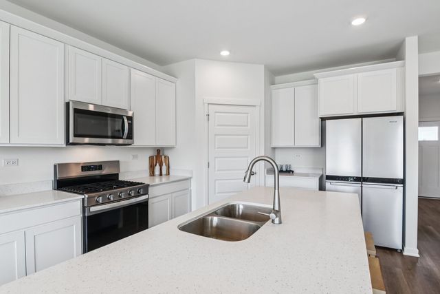 530 Freedom Trail, Burlington, WI 53105