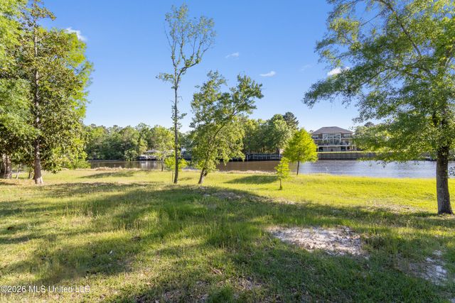 000 River Heights Lane, D'iberville, MS 39540