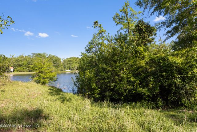 000 River Heights Lane, D'iberville, MS 39540