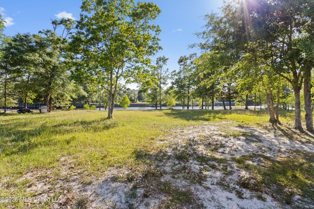 000 River Heights Lane, D'iberville, MS 39540