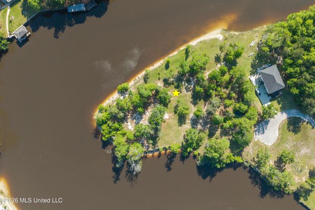000 River Heights Lane, D'iberville, MS 39540