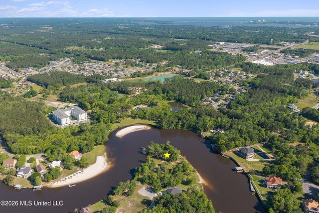 000 River Heights Lane, D'iberville, MS 39540