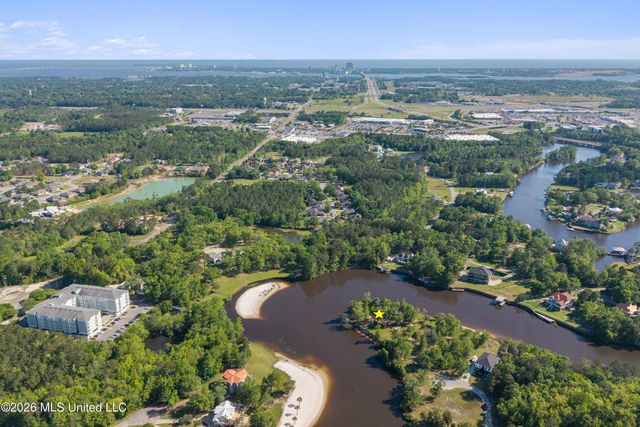 000 River Heights Lane, D'iberville, MS 39540