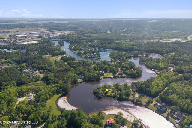 000 River Heights Lane, D'iberville, MS 39540