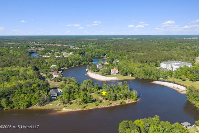 000 River Heights Lane, D'iberville, MS 39540