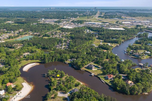 000 River Heights Lane, D'iberville, MS 39540