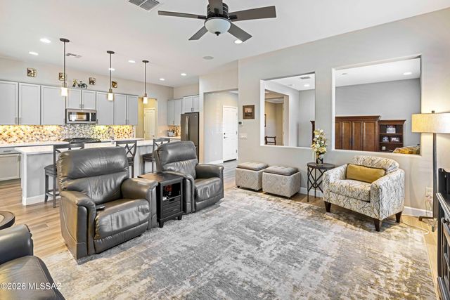 61127 E Shale Road, Oracle, AZ 85623