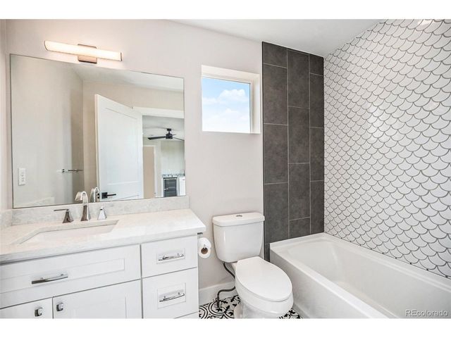 1320 Knox Ct, Denver, CO 80204