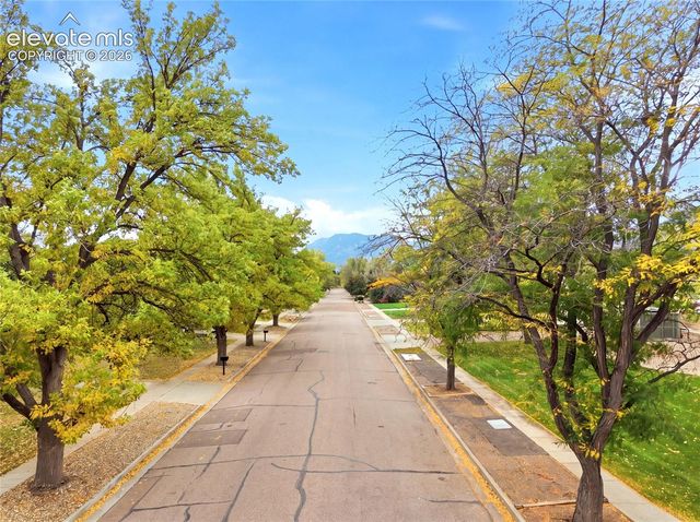 1147 Panorama Drive, Colorado Springs, CO 80904