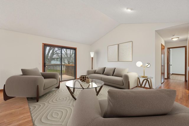 4370 Buckingham Court 1407, Vadnais Heights, MN 55127