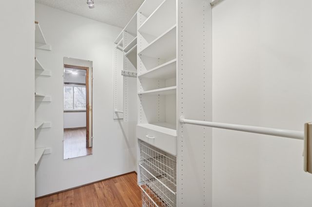 4370 Buckingham Court 1407, Vadnais Heights, MN 55127