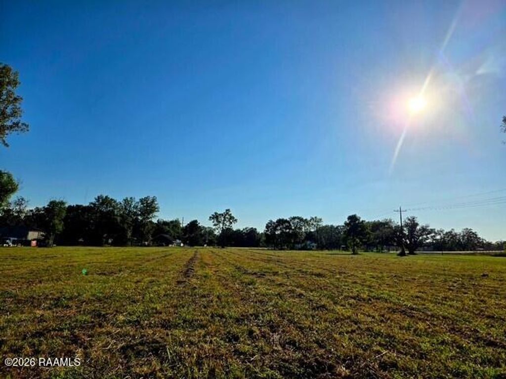 1245 Melvin Dupuis Road, Breaux Bridge, LA 70517