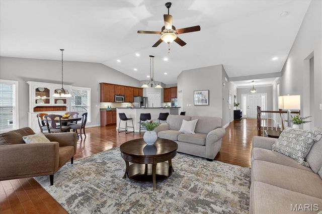 142 Meadows Of Wildwood Boulevard, Wildwood, MO 63040