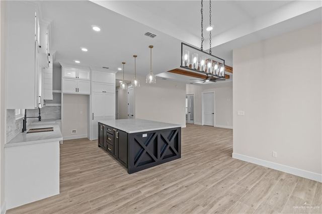 9857 N Heights N, Harlingen, TX 78552