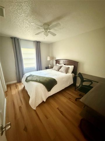 9402 N SEMMES STREET, Tampa, FL 33612