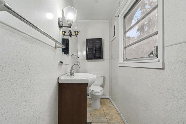 803 CAROL COURT, Tavares, FL 32778