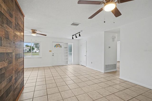 803 CAROL COURT, Tavares, FL 32778