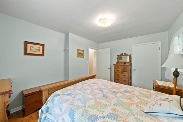 4830 Westfield ROAD, Mequon, WI 53092