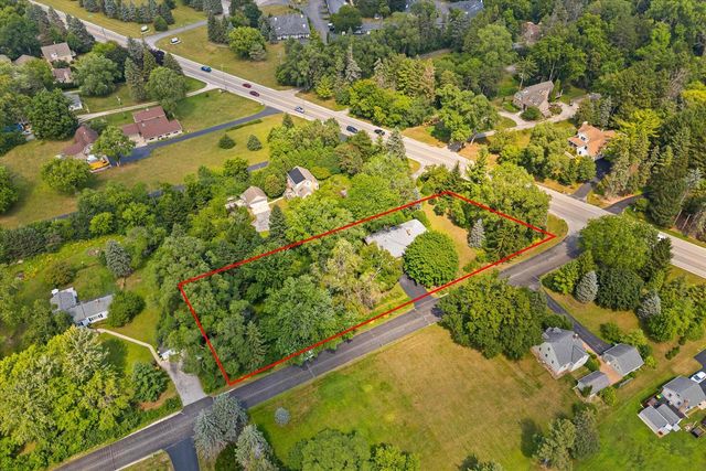 4830 Westfield ROAD, Mequon, WI 53092