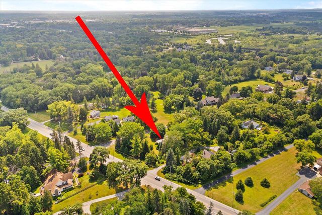 4830 Westfield ROAD, Mequon, WI 53092