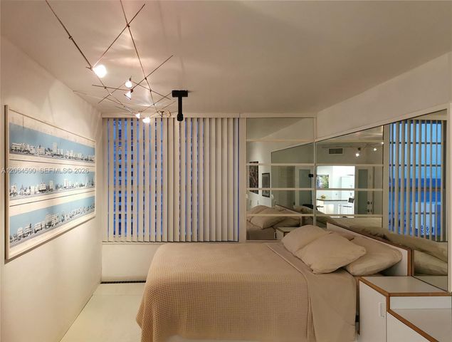 100 Lincoln Road 1424, Miami Beach, FL 33139