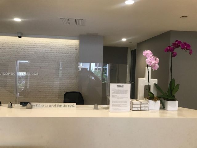 100 Lincoln Road 1424, Miami Beach, FL 33139