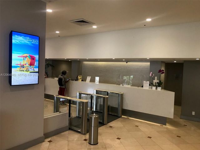 100 Lincoln Road 1424, Miami Beach, FL 33139