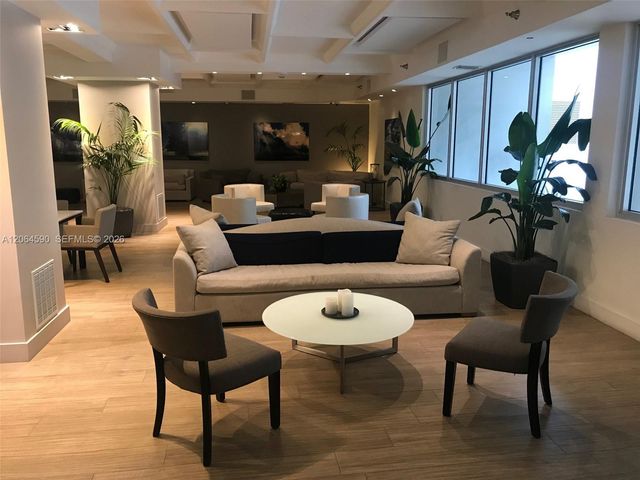 100 Lincoln Road 1424, Miami Beach, FL 33139