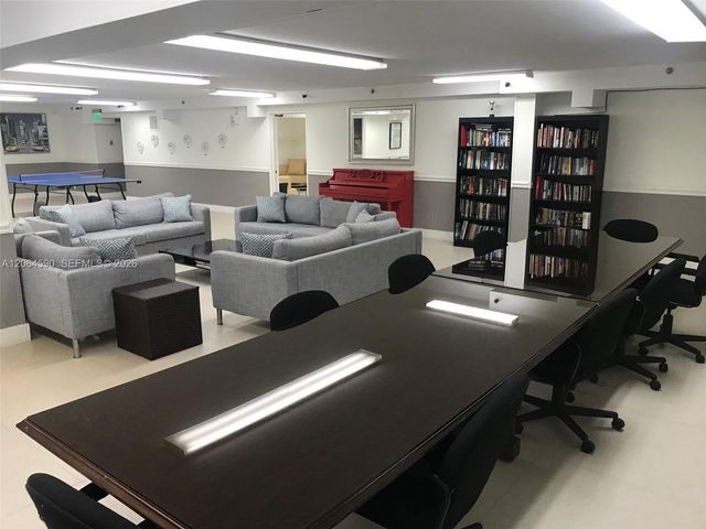 100 Lincoln Road 1424, Miami Beach, FL 33139