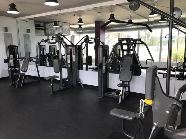 100 Lincoln Road 1424, Miami Beach, FL 33139