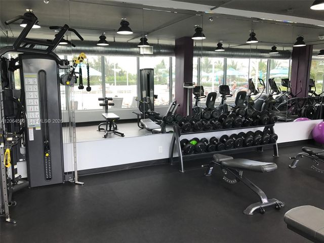 100 Lincoln Road 1424, Miami Beach, FL 33139