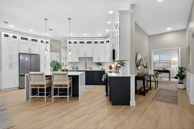 18917 EDINBOROUGH WAY, Tampa, FL 33647