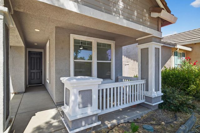 5921 Meeks Way, Sacramento, CA 95835