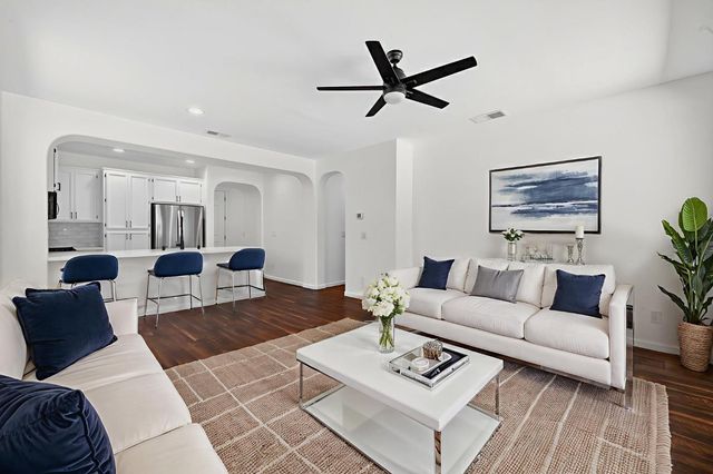 5921 Meeks Way, Sacramento, CA 95835