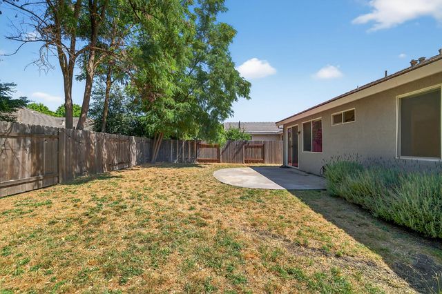 5921 Meeks Way, Sacramento, CA 95835