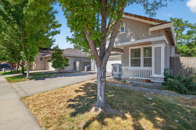 5921 Meeks Way, Sacramento, CA 95835