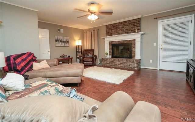 5710 Golden Pond, Northport, AL 35473