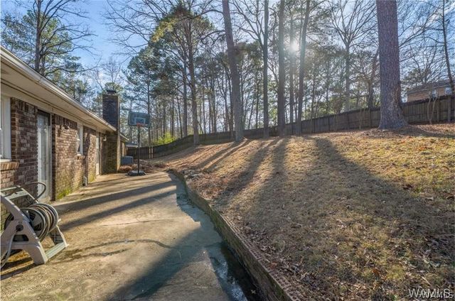 5710 Golden Pond, Northport, AL 35473