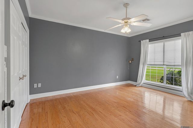 212 Chateau Dr, Lockport, LA 70374