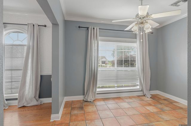 212 Chateau Dr, Lockport, LA 70374