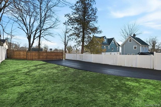 78 N Kensico Avenue, White Plains, NY 10604