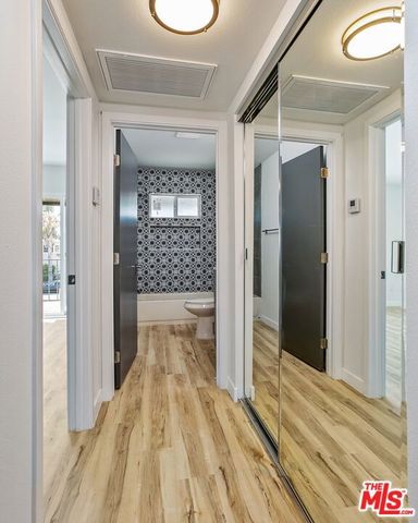 6640 Woodley Avenue 104, Van Nuys (los Angeles), CA 91406