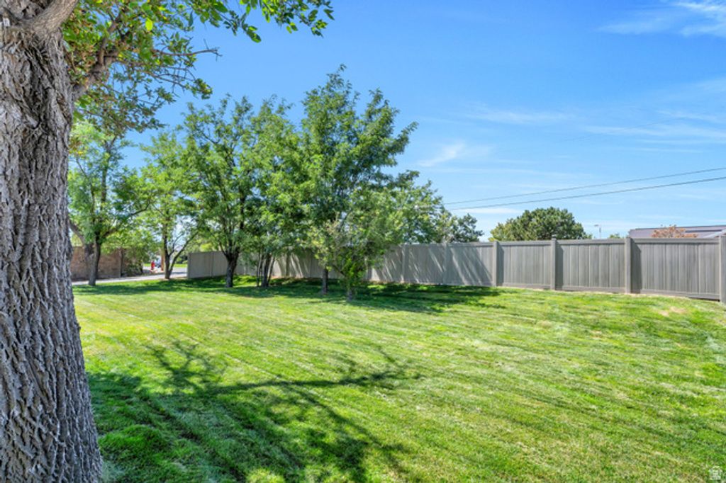12191 S 3600 W, Riverton, UT 84065 — photo 3