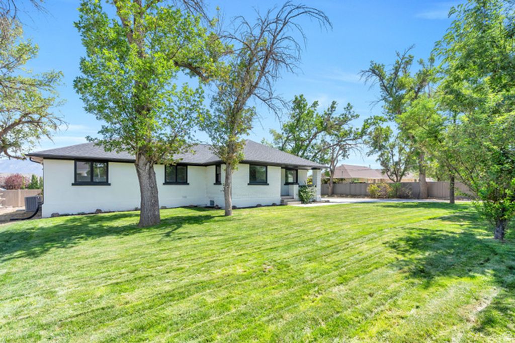 12191 S 3600 W, Riverton, UT 84065 — photo 4