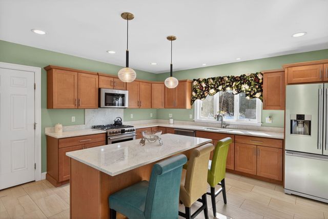 26 Crosswinds Way, Teaticket, MA 02536